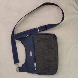 Baggallini Securtex™ Anti-Theft Cross Over Crossbody Travel Purse